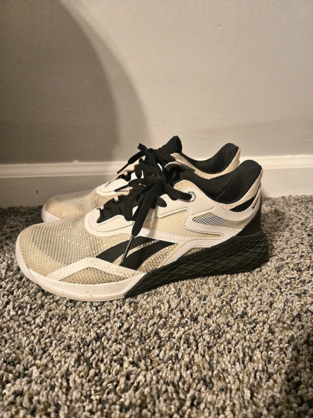 Reebok Nanoflex TR Athletic Shoes White & Black US 8.5